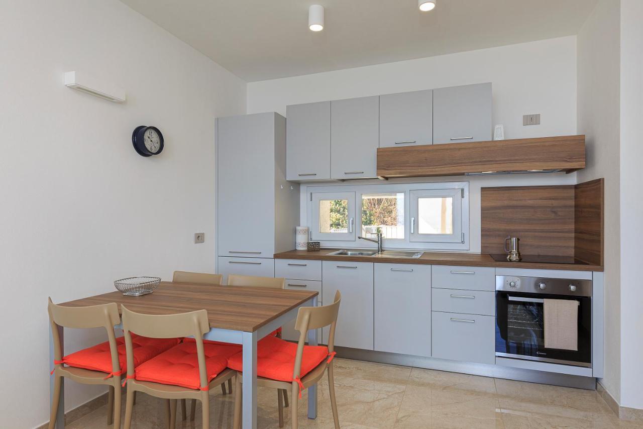 Appartamento Carolnoemi - Vista Lago - By Impero House Бавено Екстериор снимка